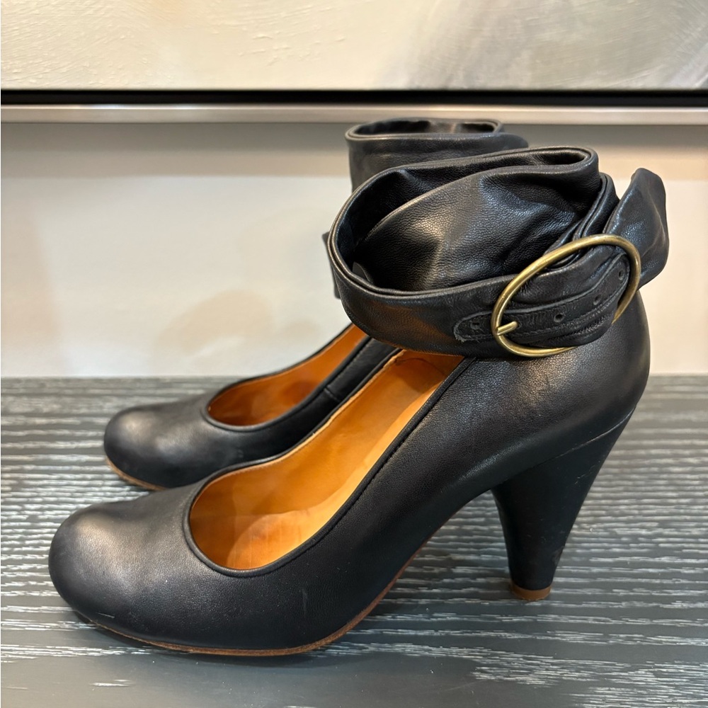 Chie Mihara Black Leather Heels